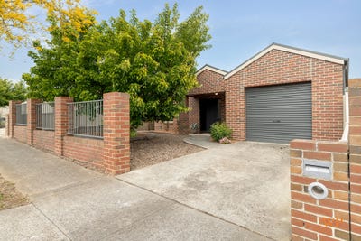 /international/au/7-allan-street-kilmore-vic-152670252/