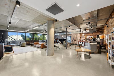 /international/au/suite-1-27-90-96-bourke-road-alexandria-nsw-505095792/