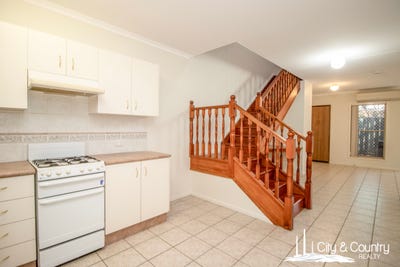 /international/au/unit-1-109-doughan-terrace-mount-isa-qld-151157444/