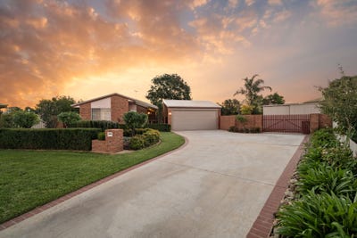 /international/au/16-banksia-drive-corowa-nsw-151209004/