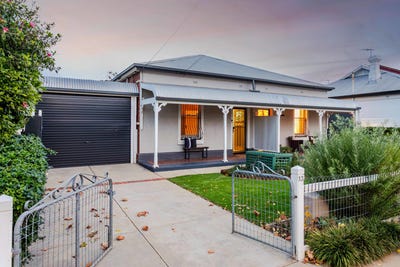 /international/au/13-cowra-street-mile-end-sa-151503840/