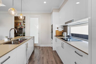 /international/au/200-1-manuka-road-logan-village-qld-145591124/