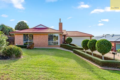 /international/au/48-clifton-drive-bacchus-marsh-vic-151546904/