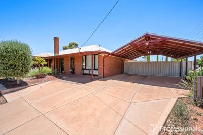 /international/au/48-shaw-street-west-lamington-wa-151532400/