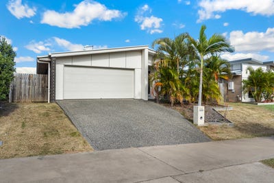 /international/au/111-springfield-drive-norman-gardens-qld-151376004/