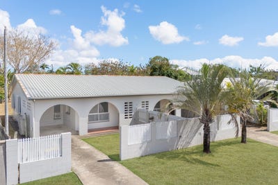 /international/au/21-jannila-avenue-cranbrook-qld-152560852/