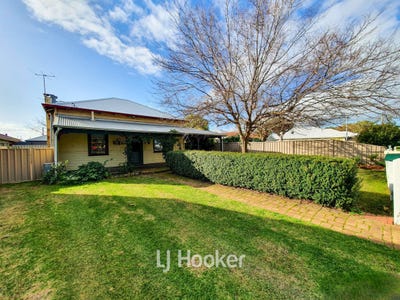/international/au/124-clarke-street-south-bunbury-wa-151203220/