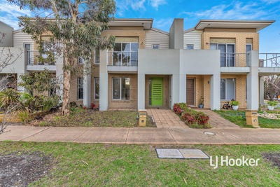 /international/au/4-broadbeach-circuit-sanctuary-lakes-vic-148501672/