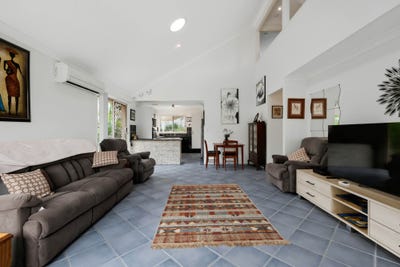 /international/au/83-601-pine-ridge-road-biggera-waters-qld-152646960/