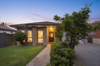 /international/au/13-view-street-sefton-nsw-152597560/