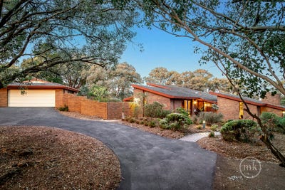 /international/au/315-mount-pleasant-road-research-vic-152478656/