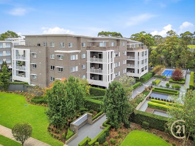 /international/au/71-23-regent-honeyeater-grove-north-kellyville-nsw-151198592/