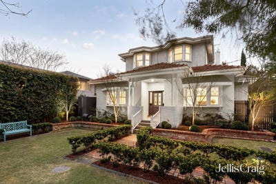 /international/au/27-valley-parade-glen-iris-vic-152473752/