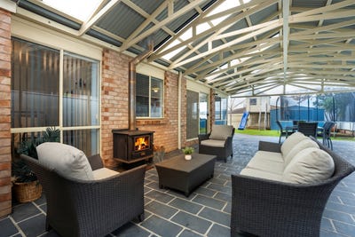 /international/au/20-waldner-court-lavington-nsw-151450612/