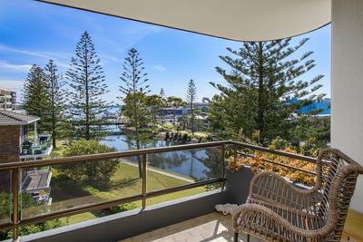 /international/au/403-8-10-hollingworth-street-port-macquarie-nsw-152493372/