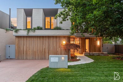 /international/au/49-norman-street-deakin-act-150188396/
