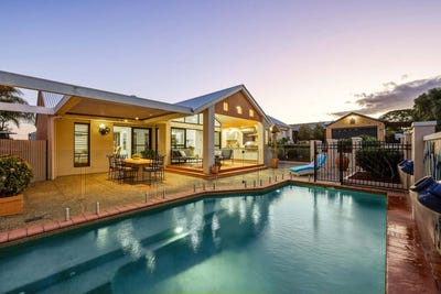 /international/au/4-cathedral-street-bridgeman-downs-qld-152527628/