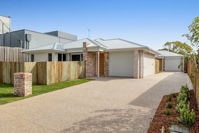 /international/au/1-2-71-hillview-avenue-newtown-qld-148661984/