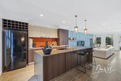 /international/au/9-124-mount-cotton-road-capalaba-qld-151230380/