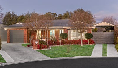 /international/au/13-southern-court-delacombe-vic-148679044/