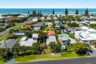 /international/au/39-gibbon-street-lennox-head-nsw-150899156/