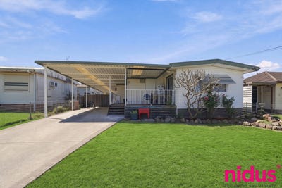 /international/au/13-finisterre-avenue-whalan-nsw-152595704/