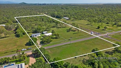 /international/au/17-bowden-road-black-river-qld-151498616/