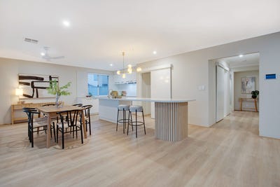 /international/au/12-udall-place-gwelup-wa-151215308/