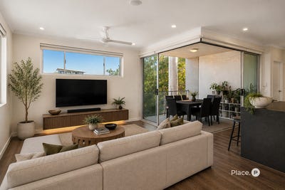 /international/au/335-986-wynnum-road-cannon-hill-qld-151435284/