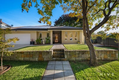 /international/au/30-arunta-street-narrabundah-act-151050992/