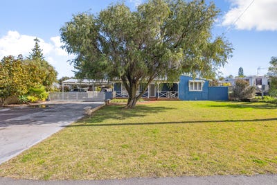 /international/au/12-o-neil-street-lancelin-wa-148600604/