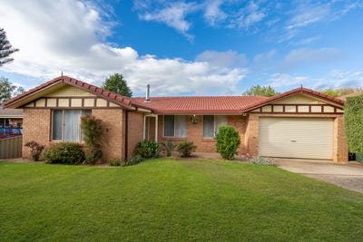 /international/au/6-rosewood-avenue-orange-nsw-151288420/