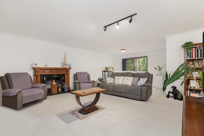/international/au/5-cunningham-drive-boronia-heights-qld-152483684/