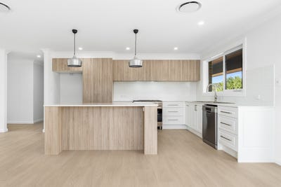 /international/au/18-thompson-street-cargo-via-orange-nsw-150891420/