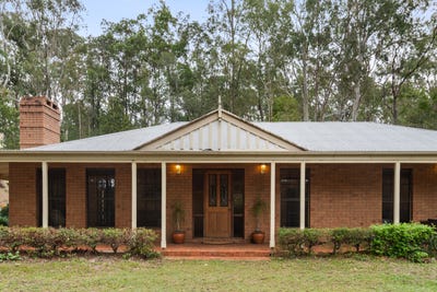 /international/au/2-hyde-road-whiteside-qld-150947504/