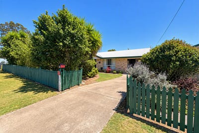 /international/au/19-normanby-street-nanango-qld-152651372/