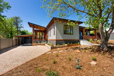 /international/au/4-maclise-street-castlemaine-vic-152573180/