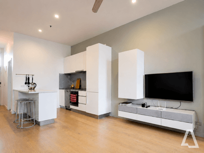 /international/au/318-45-victoria-parade-collingwood-vic-152058584/