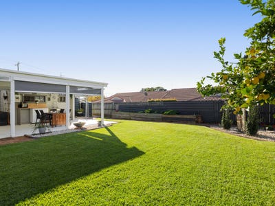 /international/au/66-gordon-avenue-newtown-qld-151596628/