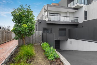 /international/au/g04-370-372-mitcham-road-mitcham-vic-148554388/