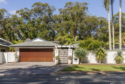 /international/au/92-sunrise-boulevard-byron-bay-nsw-151896800/
