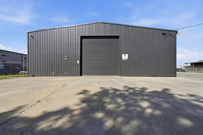 /international/au/8-southern-road-traralgon-vic-505106744/