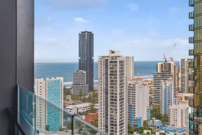 /international/au/12705-5-the-darling-ave-broadbeach-qld-151300812/