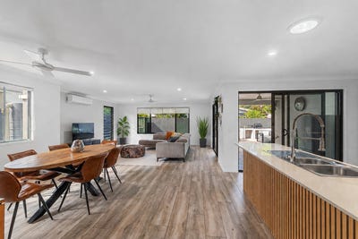 /international/au/11-15-rainforest-sanctuary-drive-buderim-qld-151496320/