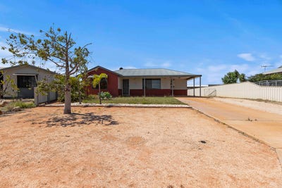 /international/au/27-skipjack-circle-exmouth-wa-152481500/