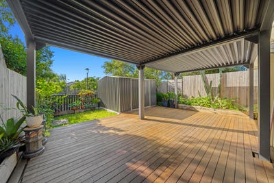 /international/au/20-1-secondary-street-upper-coomera-qld-150637112/