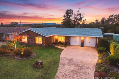/international/au/3-the-avenue-armidale-nsw-151267300/