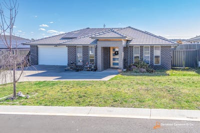 /international/au/5-bushel-street-armidale-nsw-152659712/
