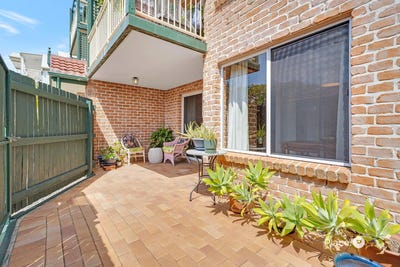 /international/au/2-27-hood-street-sherwood-qld-152441732/