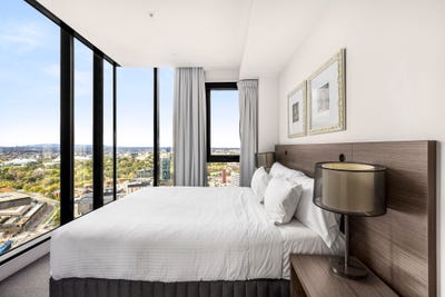 /international/au/3405-135-city-road-southbank-vic-151416308/